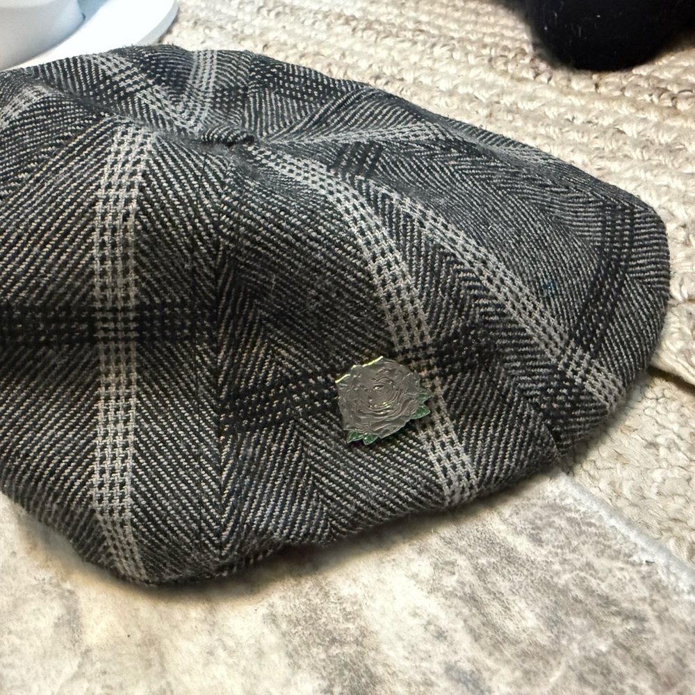 Classic Gray Herringbone Flat Cap - image 4